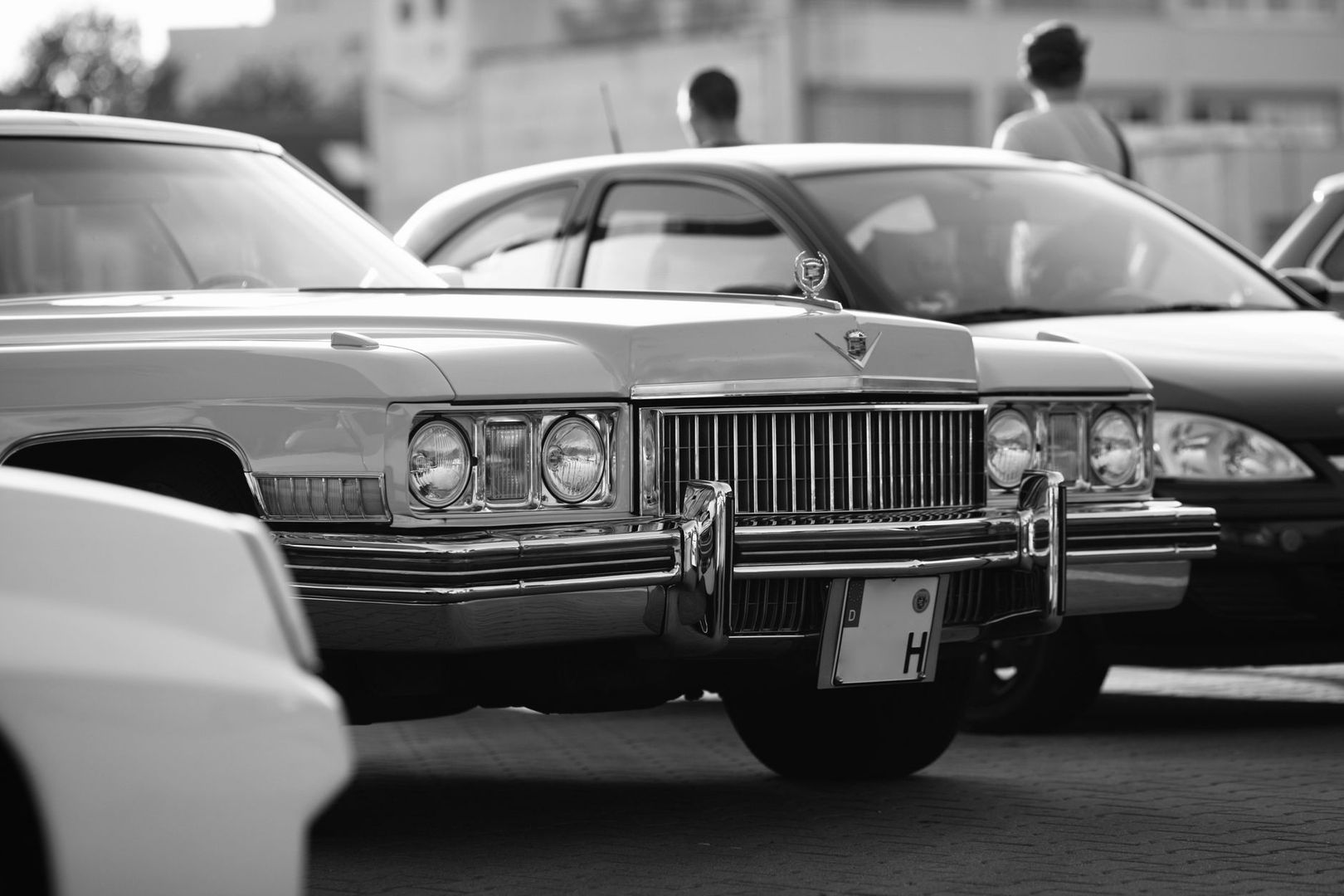 Frontansicht eines klassischen Oldtimers mit deutlich sichtbarem H-Kennzeichen